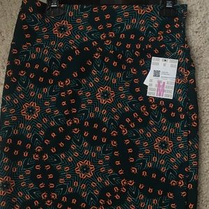 Medium Lularoe Cassie